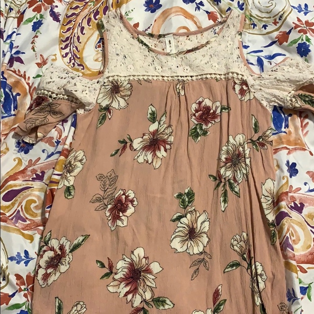 Women’s shirt